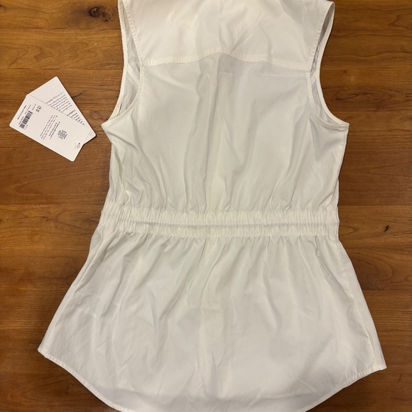 Athleta White Vest w/drawstrings - Picture 2 of 5